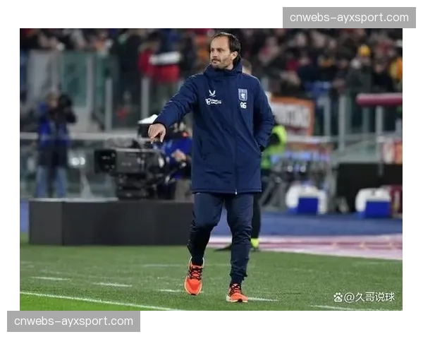 官方：热那亚与37岁的老将前锋吉拉迪诺续约一年，将兼任助教